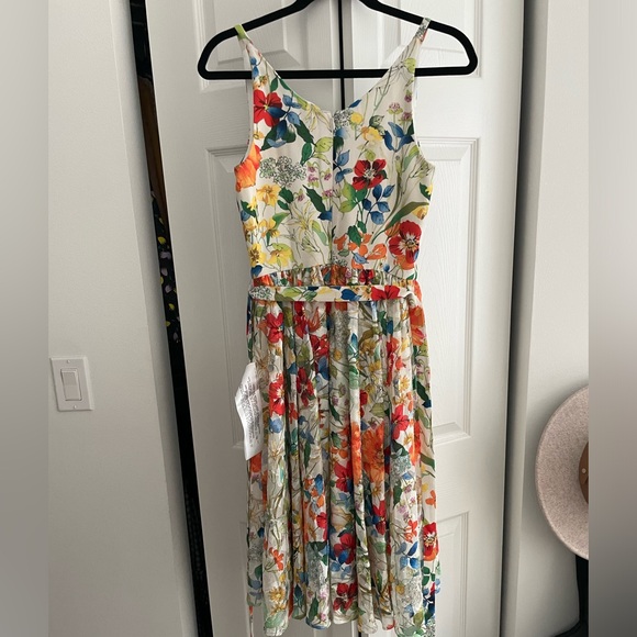 NWT Dress the Population Elisa Floral Fit & Flare Dress - Picture 2 of 3